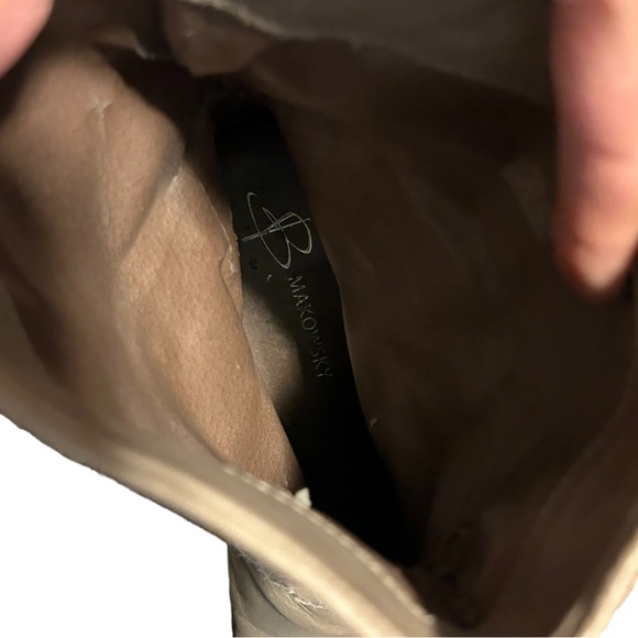 B. MAKOWSKY Taupe Genuine Leather Wedge Heel Comfortable Boot-Size 10M - Picture 8 of 14